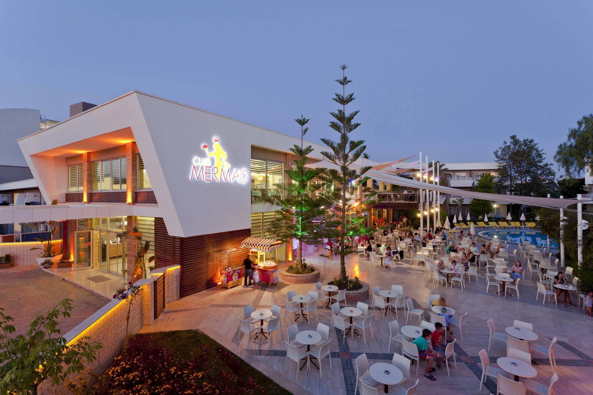 Club Mermaid Village Hotel 4*